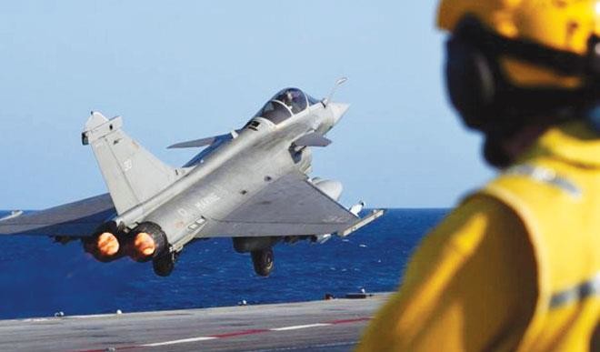 France launches anti-IS strikes from carrier