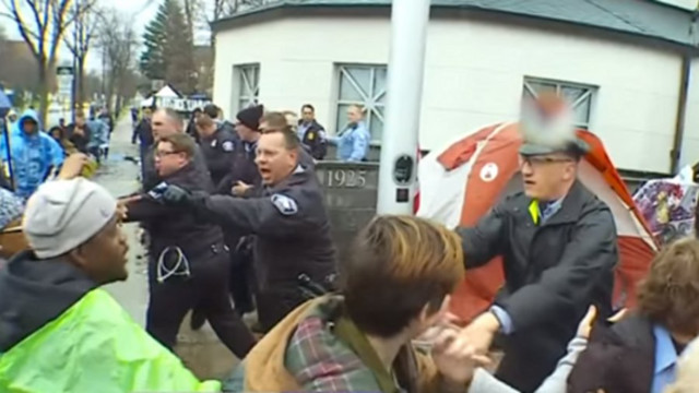 Minneapolis Police Shut Down Protest