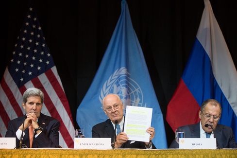 John Kerry Staffan de Mistura and Sergei Lavrov address the media after the meeting in Vienna