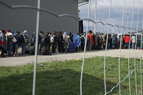 Syrian refugees hoping to cross the Hungarian Austrian border on their way to Germany in September