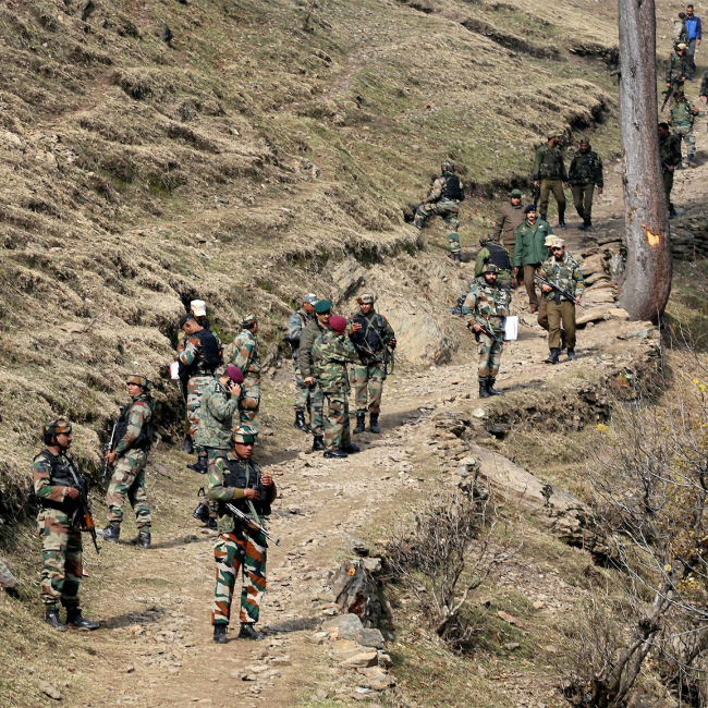 Kashmir: 4 Militants Killed in Encounter