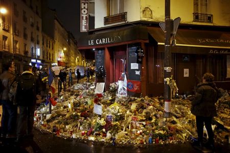 Paris attacks: Manhunt for French suspect