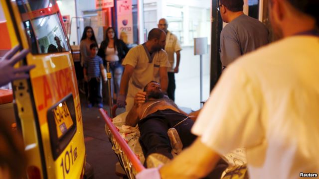 Palestinian shot after stabbing Israeli soldier in south Hebron