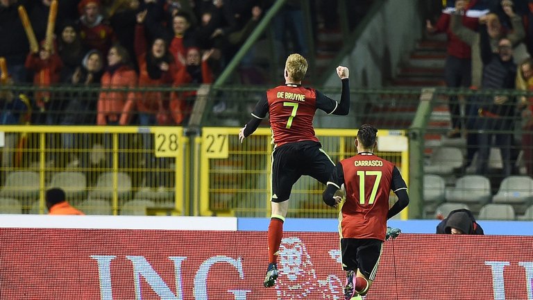 Kevin De Bruyne celebrates scoring Belgium's second goal in a 3-1 win over Italy