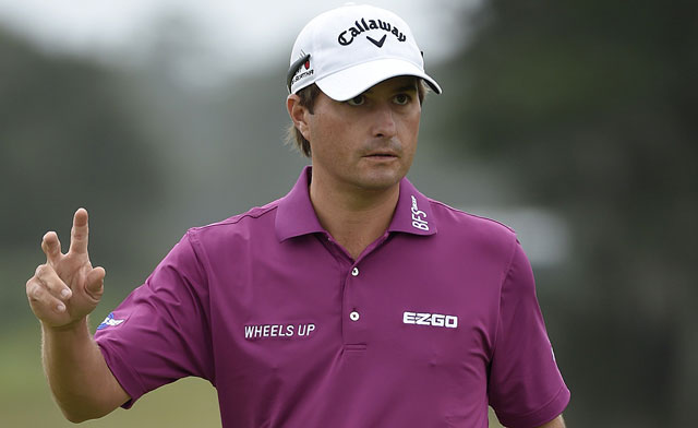 Kisner shoots 6-under to take the lead at the RSM Classic