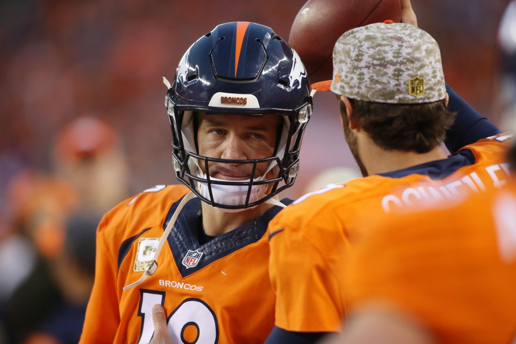 Manning hits the bench as Broncos fall 29-13 to Chiefs