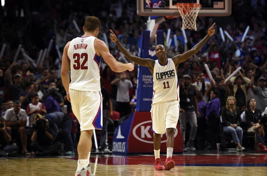 Clippers Jamal Crawford buries half-court three at the buzzer