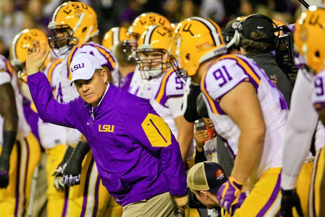 REPORT: Les Miles tells booster group Saturday will be last game as LSU coach