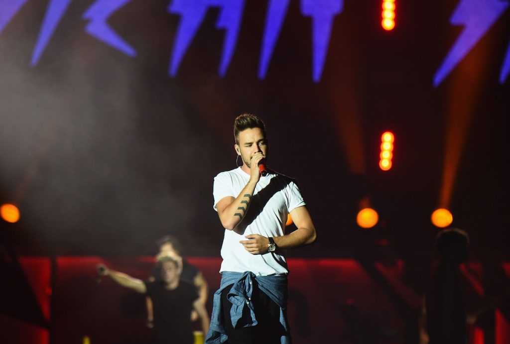 Liam Payne of One Direction performs at Met Life Stadium