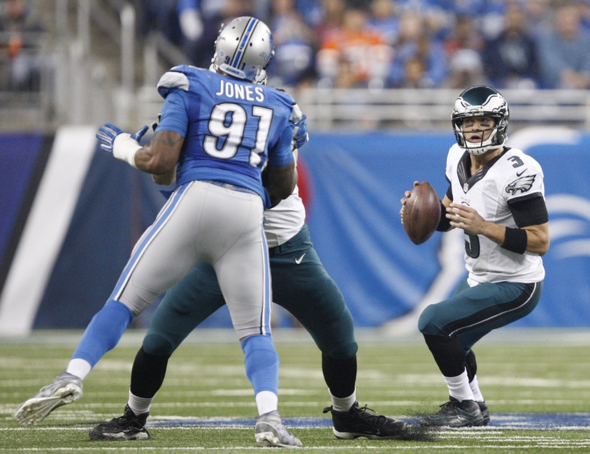 Eagles carved up by Lions, 45-14