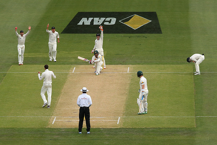 Lyon survived despite Hot Spot revealing a mark on the back of his bat before he had scored a single run.&nbsp