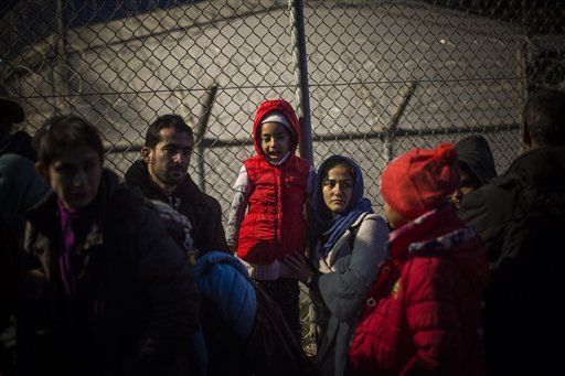 Balkan border controls leave migrants in limbo - aid agencies