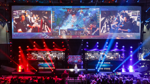 Intel CEO Brian Krzanich played a charity League of Legends match against Texas technology billionai