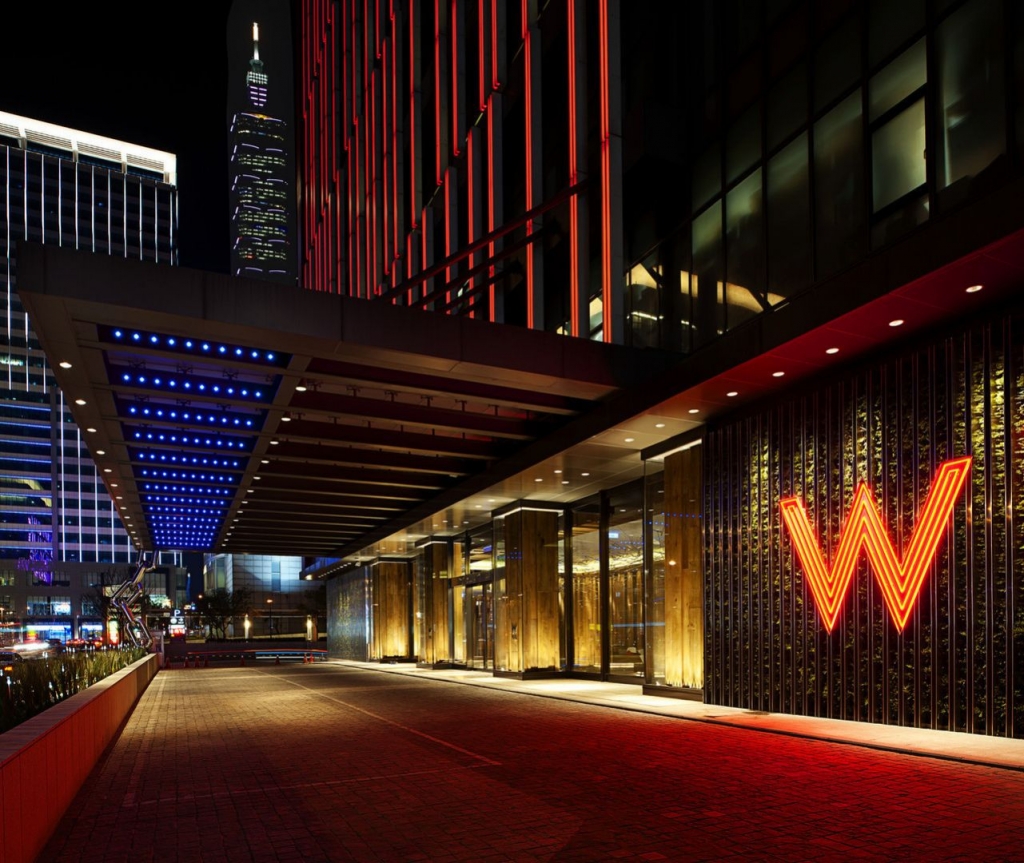 Marriott and Starwood create the biggest hotel chain in the world