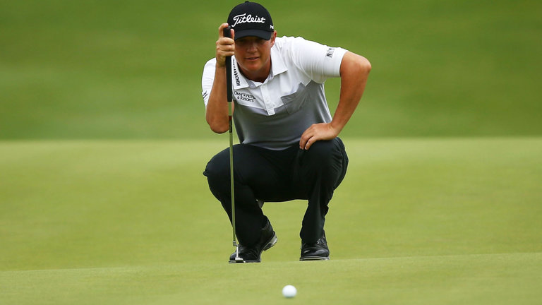 Matt Jones will take a three-shot lead into the final round of the Australian Open on Sunday