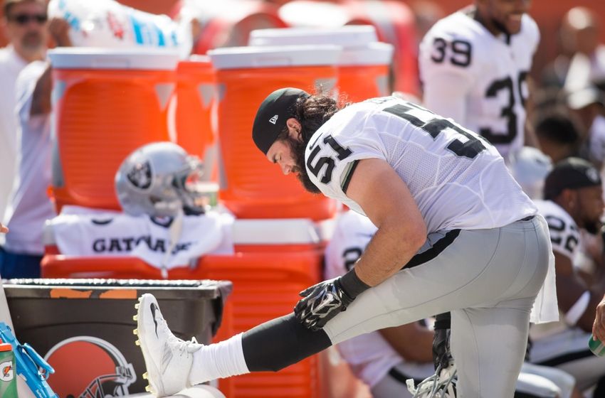 Oakland Raiders rookie Ben Heeney records first sack