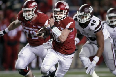 Arkansas Razorbacks vs. Mississippi State Bulldogs - 11/21/15 College Football