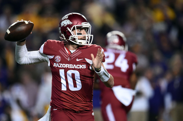 Arkansas Razorbacks vs. Missouri Tigers - 11/27/15 College Football Pick, Odds