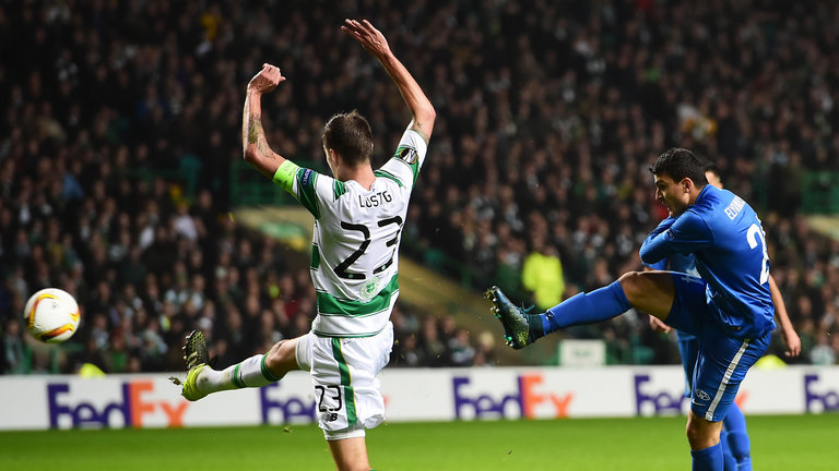 Molde's Mohamed Elyounoussi scores his side's opening goal against Celtic