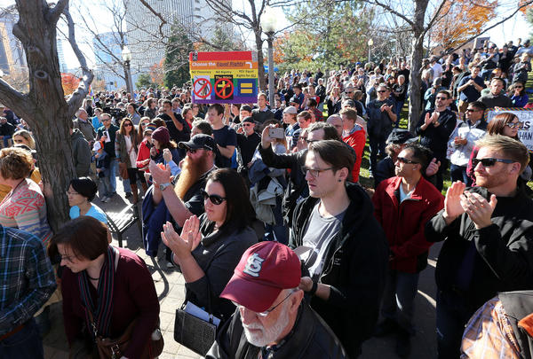 In protest over gay rights, Mormons plan mass resignation at temple