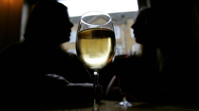 Most women are unaware of the potential health consequences of drinking alcohol research suggests