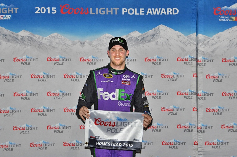 Hamlin secures pole for final Cup race of 2015