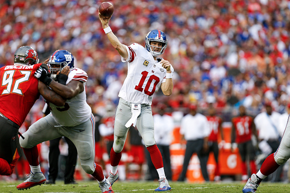 Quarterback Eli Manning #10 of the New York Giants