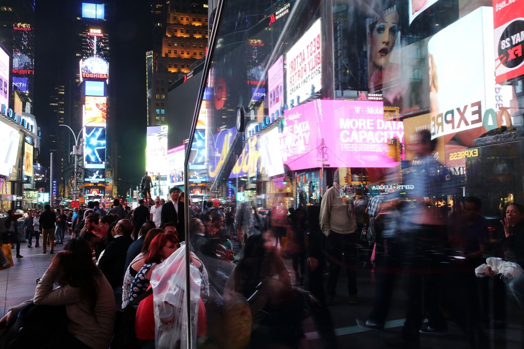 NewsBreaking News New York Bolsters Security at Tourist Areas after Deadly Paris Attacks
Reuters