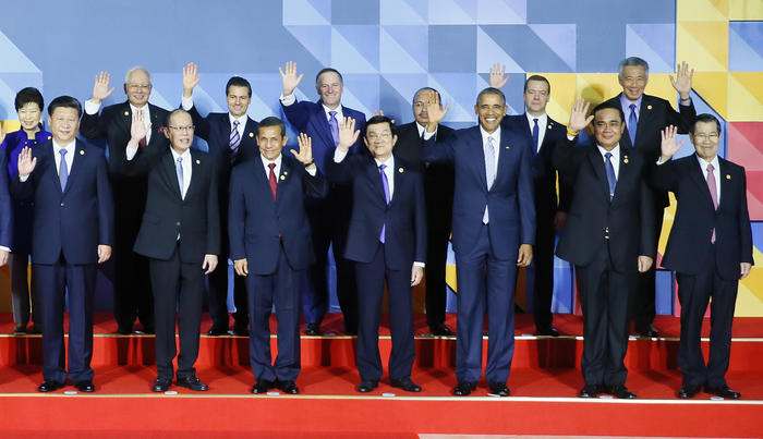 One big happy family? At least 147 heads of state will gather in Paris for COP21