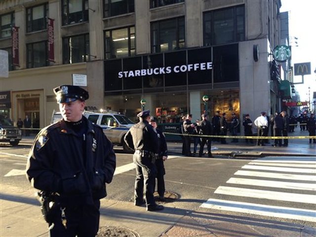 At Least 1 Person Dead and 2 Wounded in Midtown Manhattan Shooting