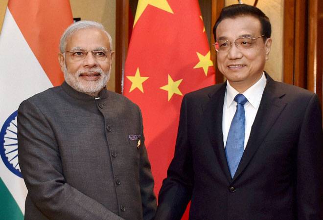 PM meets China's Li to discuss bilateral ties