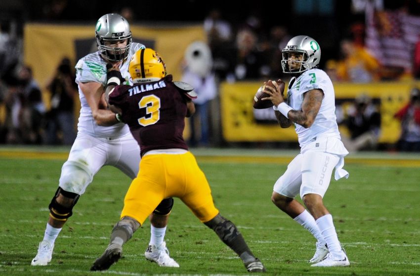 Oregon Ducks vs USC Battle of Quarterbacks to Decide Season