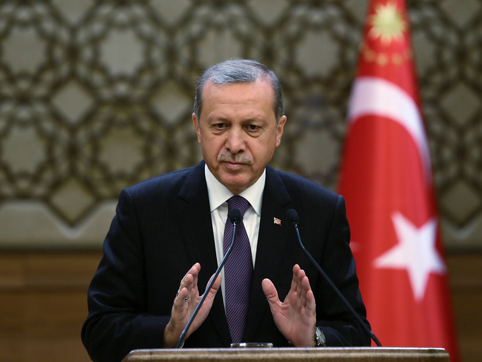 Turkish President Recep Tayyip Erdogan is set to host the G20 this weekend where Matthew Fisher says his clashes with both the Kremlin and the White House put him in an odd position