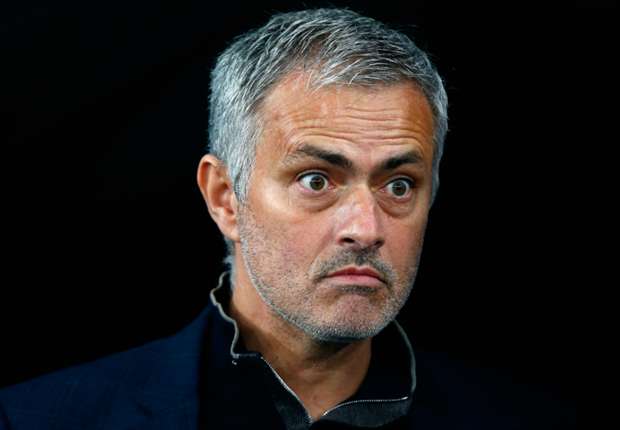 Crisis for Mourinho after Chelsea's 3-1 loss to Liverpool