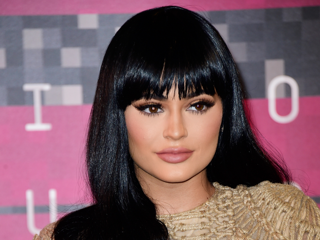 Kylie Jenner Denies Plastic Surgery & Confirms Lip Fillers