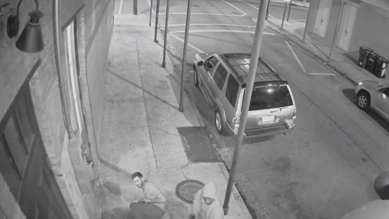 Surveillance: Robber's gun jams as he tries to shoot Good Samaritan Tulane