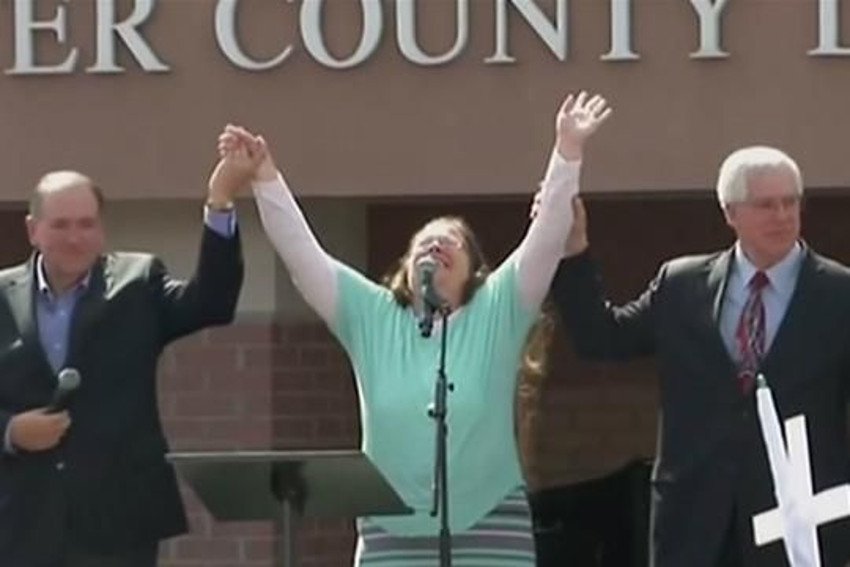 Mike Huckabee sued for using song Eye of the Tiger at rally for Kim Davis