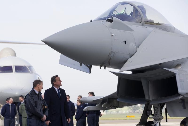 UKs Cameron: Britain must expand anti-IS airstrikes to Syria to deny group