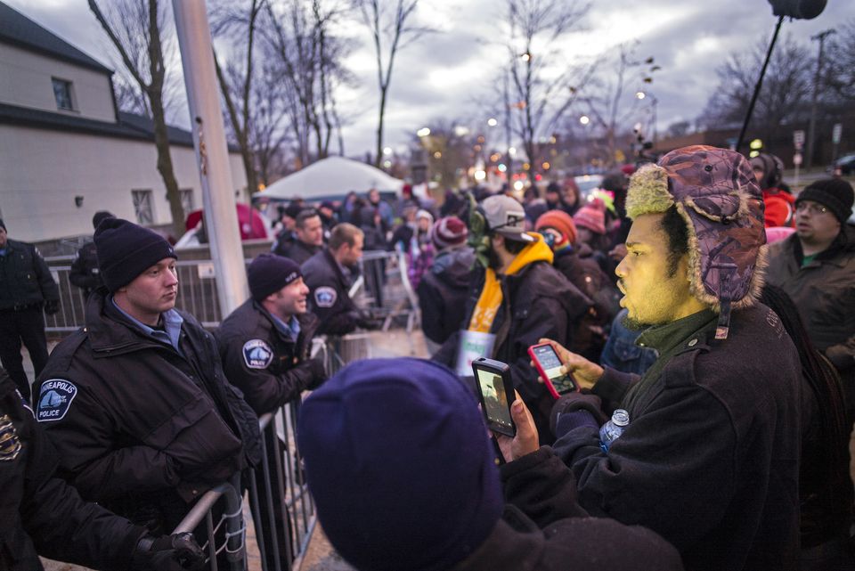 News Guide Unrest after Minneapolis cop shot black man