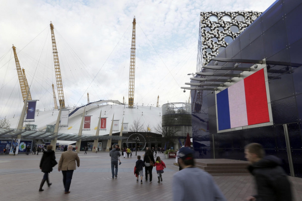 ATP World Tour Finals, Novak Djokovic v Kei Nishikori - live: Will Serbian