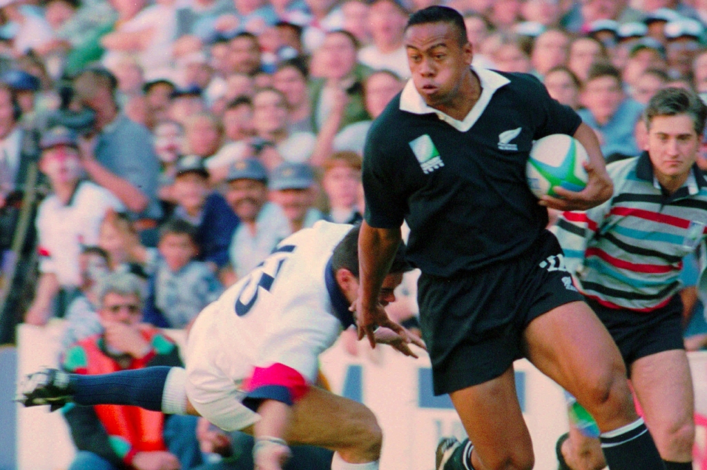 Rugby titan Jonah Lomu dies suddenly at age 40