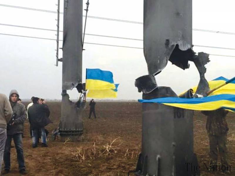 Ukraine crisis: State of emergency declared in Crimea after electricity pylons