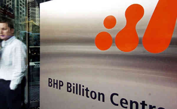 BHP Billiton has committed to its progressive dividend as it counts the cost of the Brazilian mine disaster