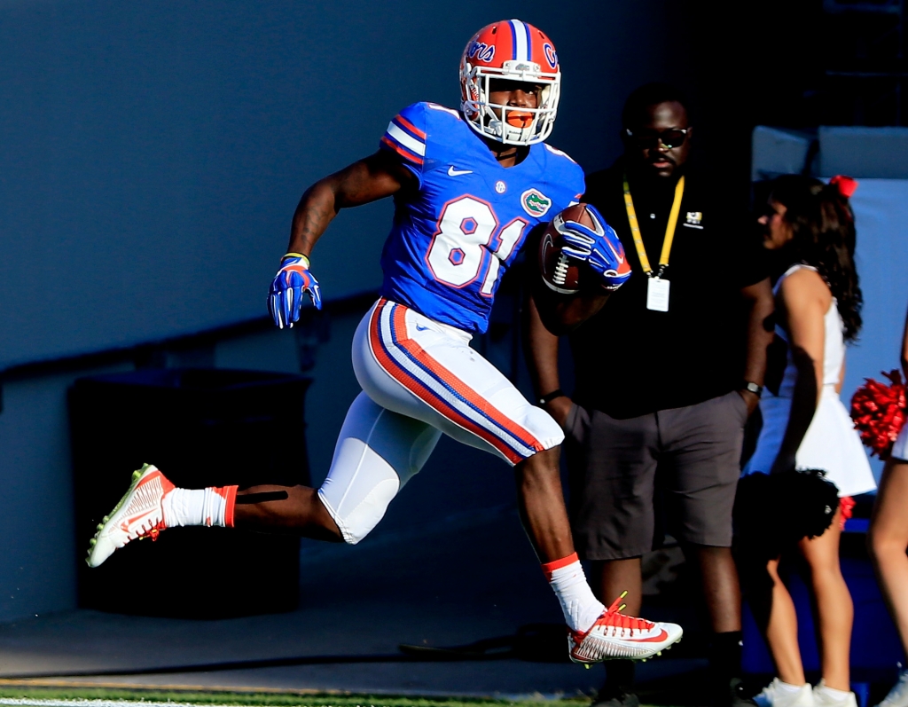 Antonio Callaway #81 of the Florida Gators rushes for a touchdown after a reception during the game against the Georgia Bulldogs at Ever Bank Field