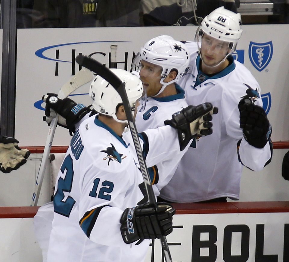 Marleau gets 1,000th point Sharks beat Penguins 3-1