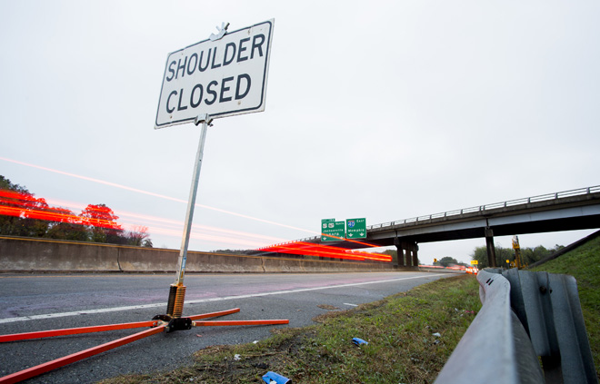 6 killed as bus leaves road in Arkansas hits bridge support