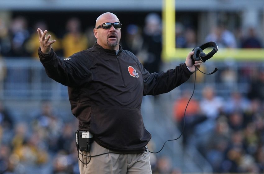 Mike Pettine discusses the Johnny Manziel situation