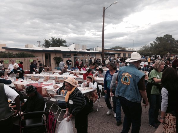 Denver Rescue Mission serves holiday feast