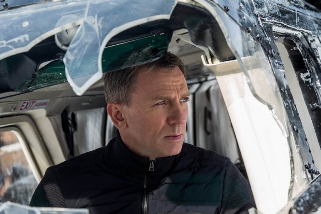 'Spectre' falls one step short of 007 standard