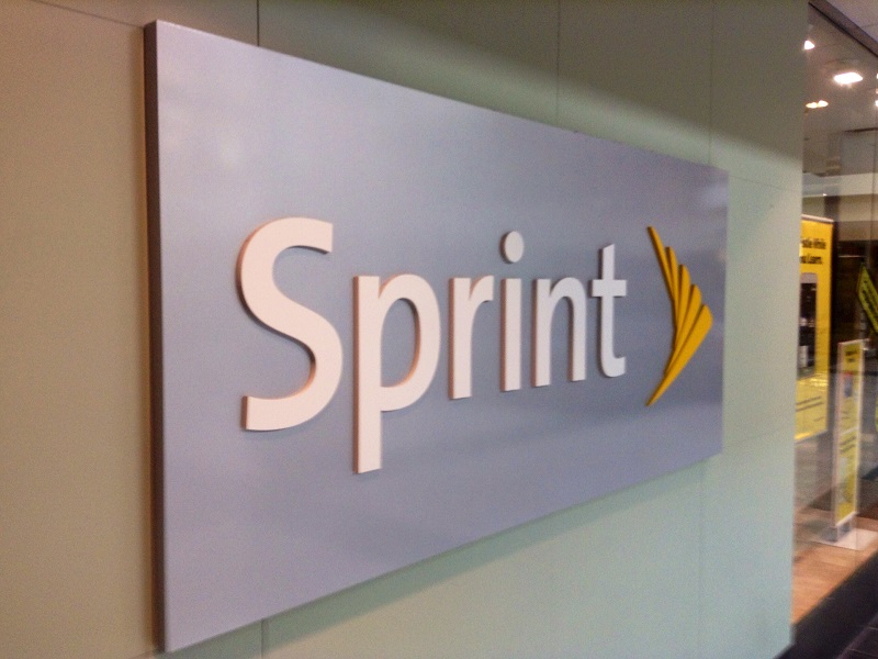 Sprint to cut up to $2.5B in costs, layoffs loom